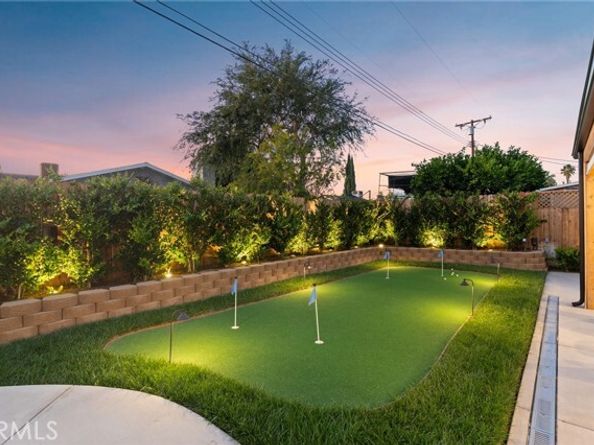 7741 Variel, Canoga Park (los Angeles) CA 91304