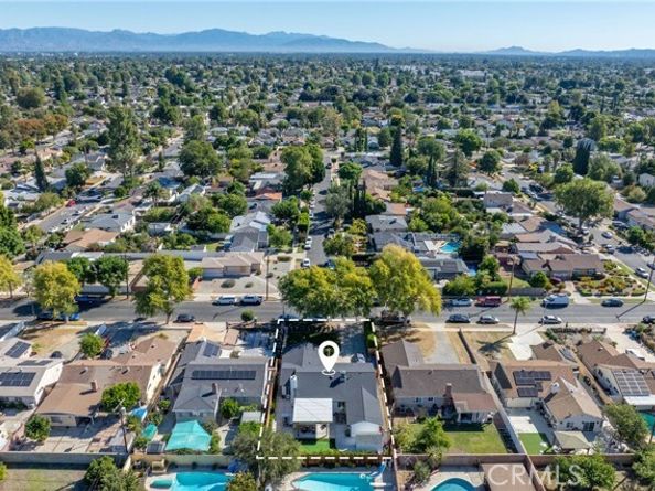 7741 Variel, Canoga Park (los Angeles) CA 91304