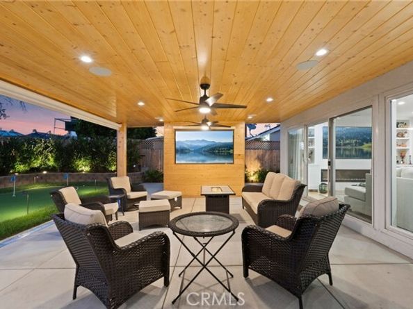 7741 Variel, Canoga Park (los Angeles) CA 91304