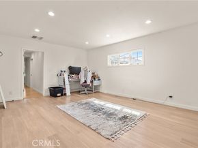 7741 Variel, Canoga Park (los Angeles) CA 91304