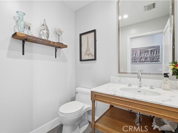 23110 Canzonet St, Woodland Hills (los Angeles) CA 91367