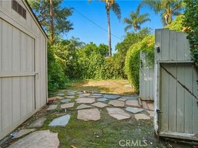 23110 Canzonet St, Woodland Hills (los Angeles) CA 91367