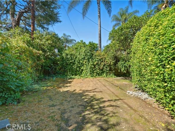 23110 Canzonet St, Woodland Hills (los Angeles) CA 91367