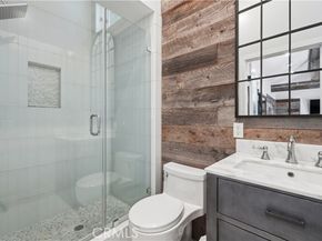 23110 Canzonet St, Woodland Hills (los Angeles) CA 91367