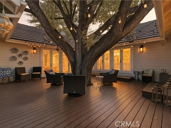 23110 Canzonet St, Woodland Hills (los Angeles) CA 91367