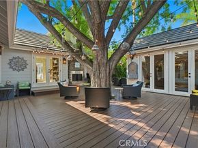 23110 Canzonet St, Woodland Hills (los Angeles) CA 91367