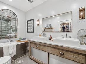 23110 Canzonet St, Woodland Hills (los Angeles) CA 91367
