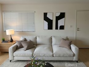 10770 Woodley 7, Granada Hills (los Angeles) CA 91344