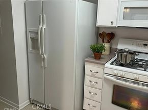 10770 Woodley 7, Granada Hills (los Angeles) CA 91344