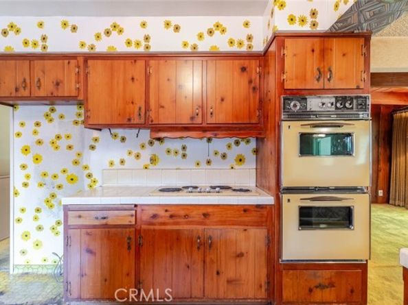 6539 Ventura Canyon Avenue, Van Nuys (los Angeles) CA 91401