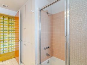 6539 Ventura Canyon Avenue, Van Nuys (los Angeles) CA 91401