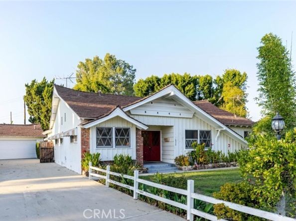 6539 Ventura Canyon Avenue, Van Nuys (los Angeles) CA 91401