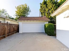 6539 Ventura Canyon Avenue, Van Nuys (los Angeles) CA 91401