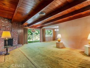 6539 Ventura Canyon Avenue, Van Nuys (los Angeles) CA 91401