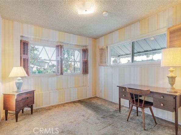 6539 Ventura Canyon Avenue, Van Nuys (los Angeles) CA 91401