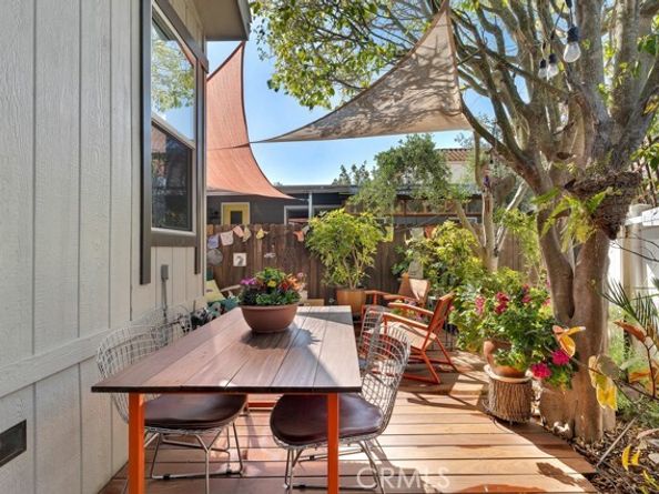 171 Comanche, Topanga (los Angeles) CA 90290