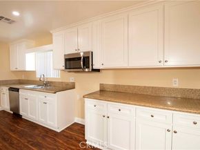 22532 Saticoy, West Hills (los Angeles) CA 91307