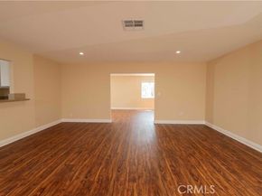 22532 Saticoy, West Hills (los Angeles) CA 91307