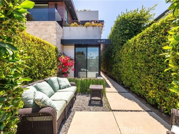 1643 S Carmelina, Los Angeles CA 90025