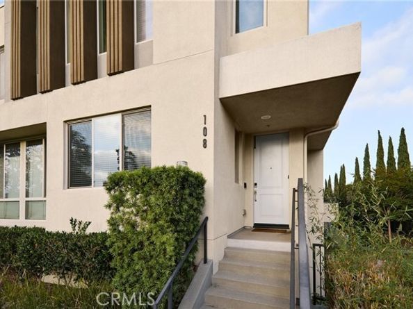 5552 Coral 108, Hawthorne CA 90250