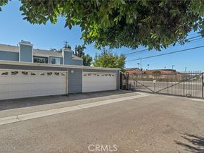15735 Nordhoff 17, North Hills (los Angeles) CA 91343