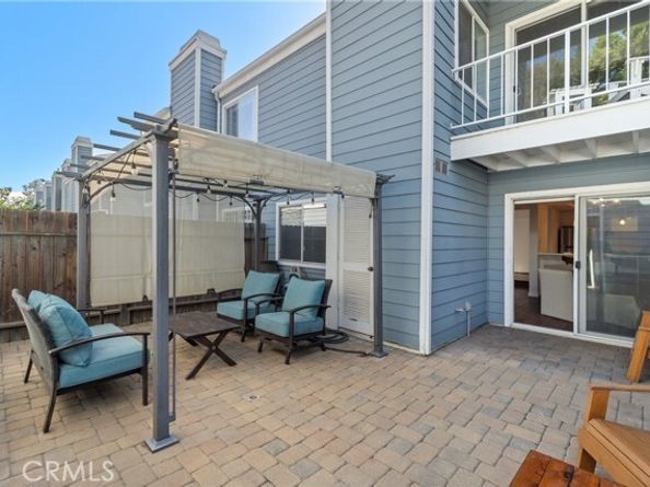 15735 Nordhoff 17, North Hills (los Angeles) CA 91343