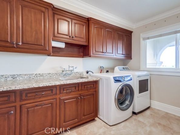 1754 Perch Street, San Pedro (los Angeles) CA 90732