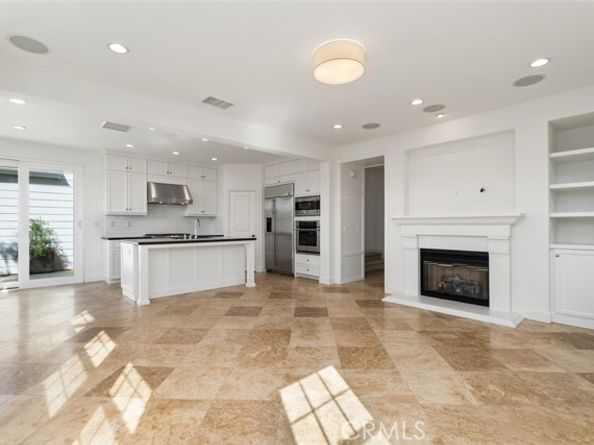 2309 Half Moon, Costa Mesa CA 92627