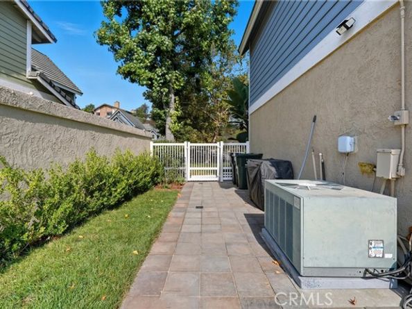 6070 E Summit, Anaheim CA 92807