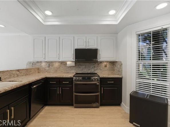 6070 E Summit, Anaheim CA 92807