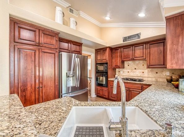 35 Lexington Way, Laguna Hills CA 92679