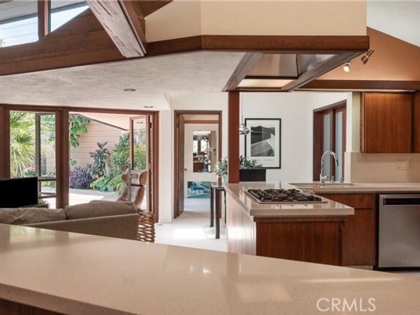 1501 Clearview Lane, Tustin CA 92705