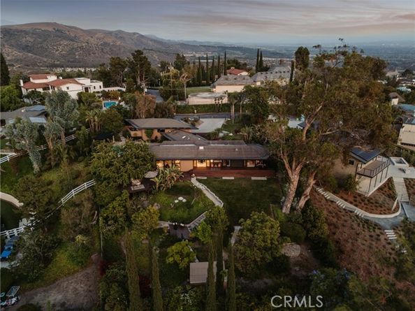 1501 Clearview Lane, Tustin CA 92705