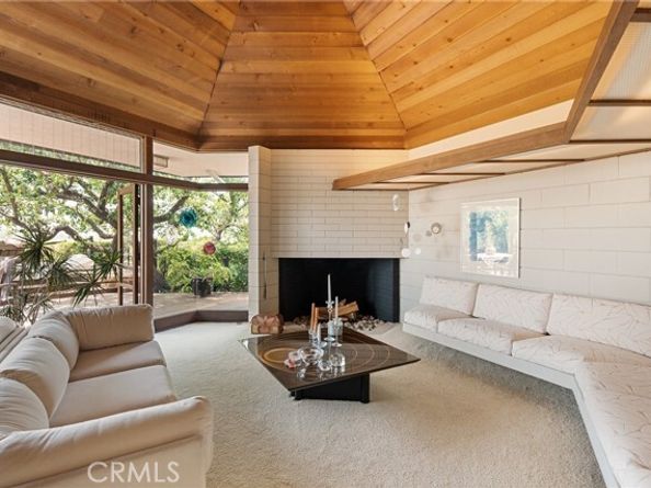 1501 Clearview Lane, Tustin CA 92705