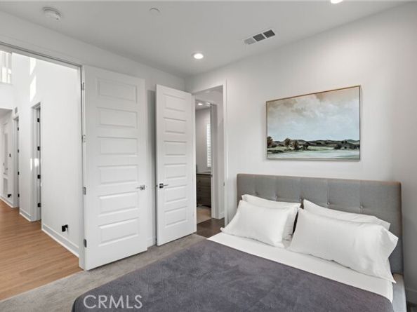 140 Reyes Alley, Lake Forest (el Toro) CA 92630
