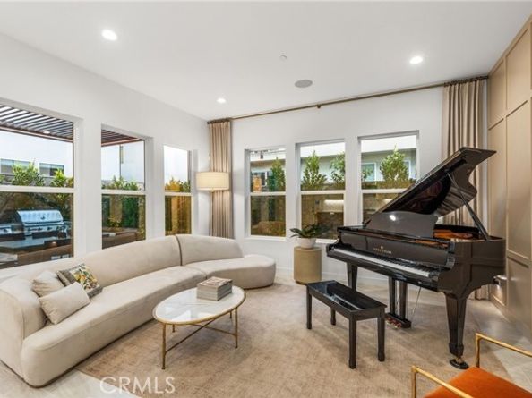 140 Reyes Alley, Lake Forest (el Toro) CA 92630