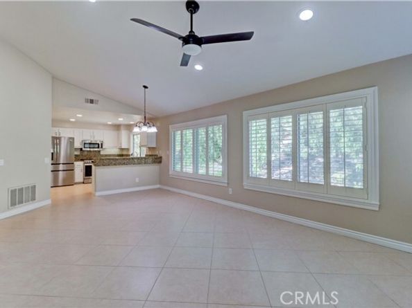 15 Embassy Place, Lake Forest (el Toro) CA 92610