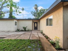 7740 Lindley Avenue, Reseda (los Angeles) CA 91335