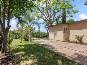 7740 Lindley Avenue, Reseda (los Angeles) CA 91335