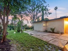 7740 Lindley Avenue, Reseda (los Angeles) CA 91335
