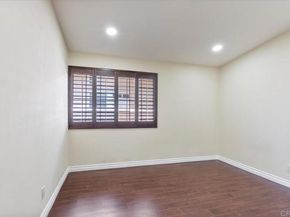 7740 Lindley Avenue, Reseda (los Angeles) CA 91335