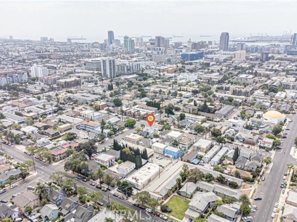 405 W 9th Street, Long Beach CA 90813