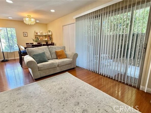 18350 Hatteras Street 176, Tarzana (los Angeles) CA 91356