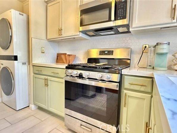 18350 Hatteras Street 176, Tarzana (los Angeles) CA 91356