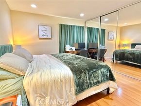 18350 Hatteras Street 176, Tarzana (los Angeles) CA 91356