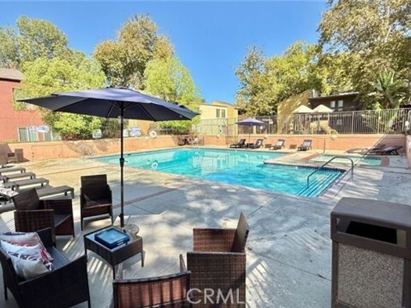 18350 Hatteras Street 176, Tarzana (los Angeles) CA 91356