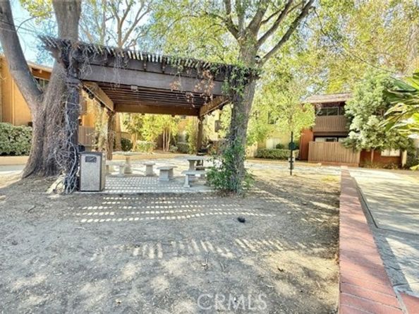 18350 Hatteras Street 176, Tarzana (los Angeles) CA 91356