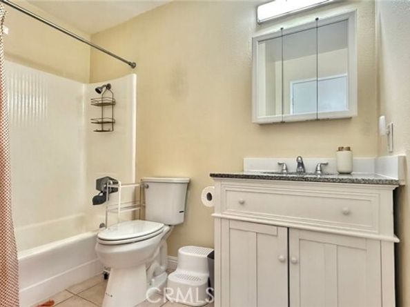 18350 Hatteras Street 176, Tarzana (los Angeles) CA 91356