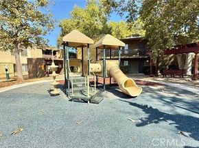 18350 Hatteras Street 176, Tarzana (los Angeles) CA 91356