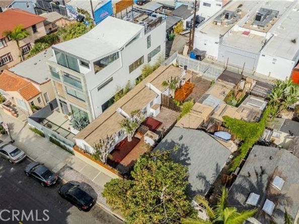 1309 Cabrillo, Venice (los Angeles) CA 90291